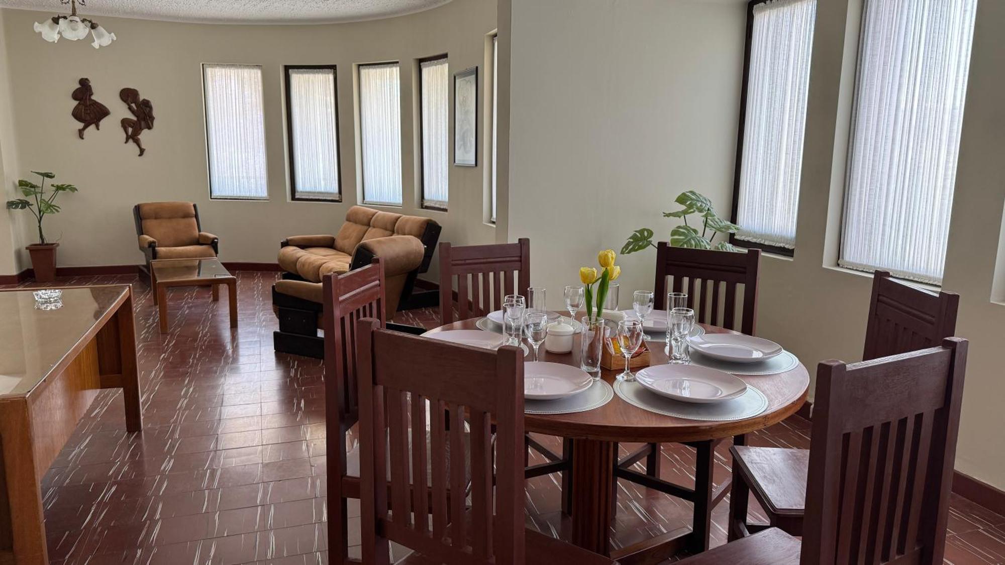 Departamento Centrico Apartman Tarija Kültér fotó